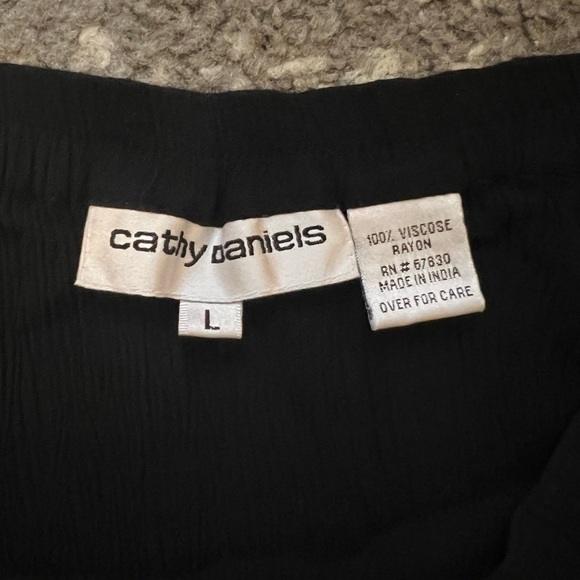 Cathy Daniel’s Polka Dot Black Skirt size L (D-110) - Picture 3 of 8